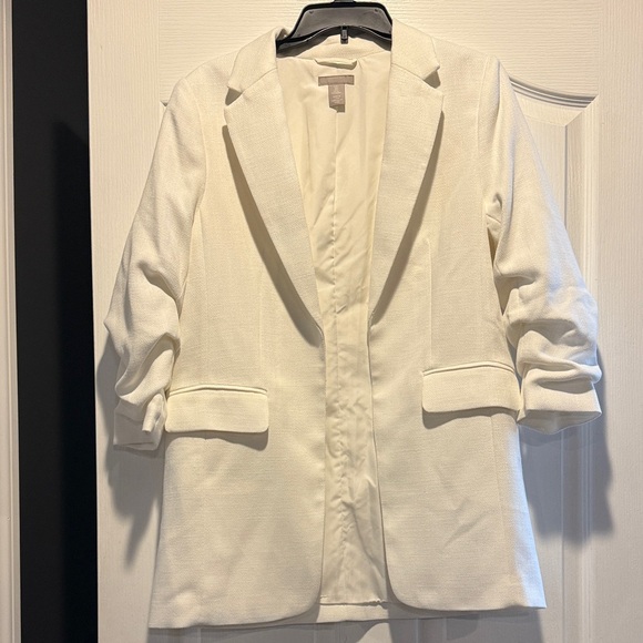 H&M Classic White Blazer - Picture 1 of 4